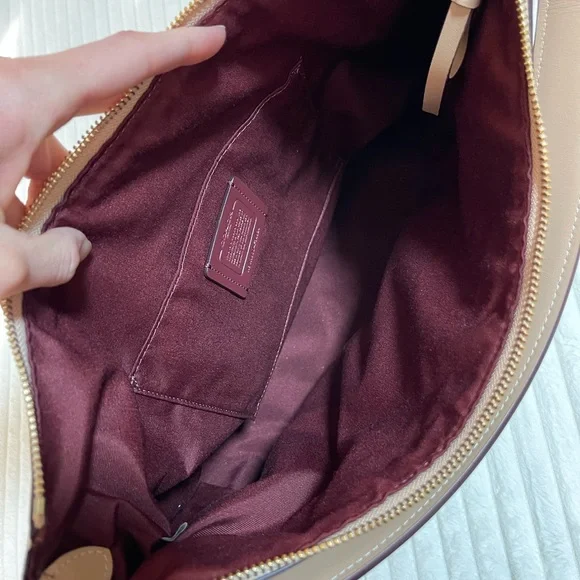 Coach | Ivie Hobo Bag - Signature Khaki - Picture 7 of 17